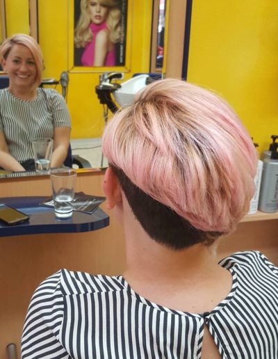 Kurzhaarfrisur Friseurstudio Hair & Flair Diana