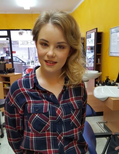 Lockiges Haar Friseurstudio Hair & Flair Diana