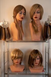 Echthaarperuecken Echthaarperücken im Friseurstudion Hair & Flair Diana Frankfurt am Main